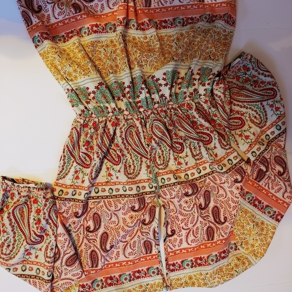 Love Tree Paisley Floral Jumper M